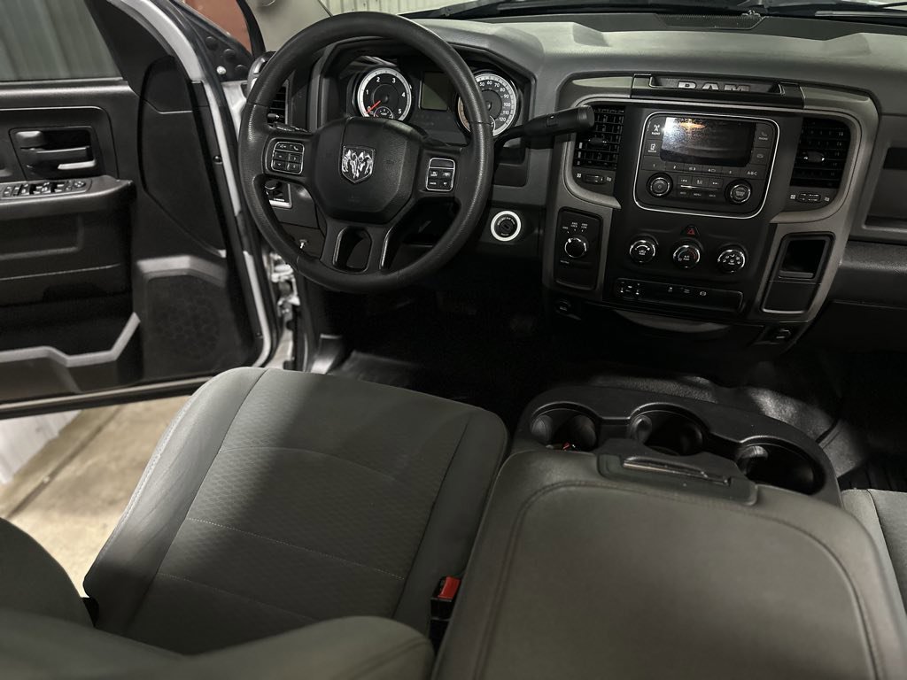 Used 2018 RAM 3500 Tradesman w/ Chrome Appearance Group image 8