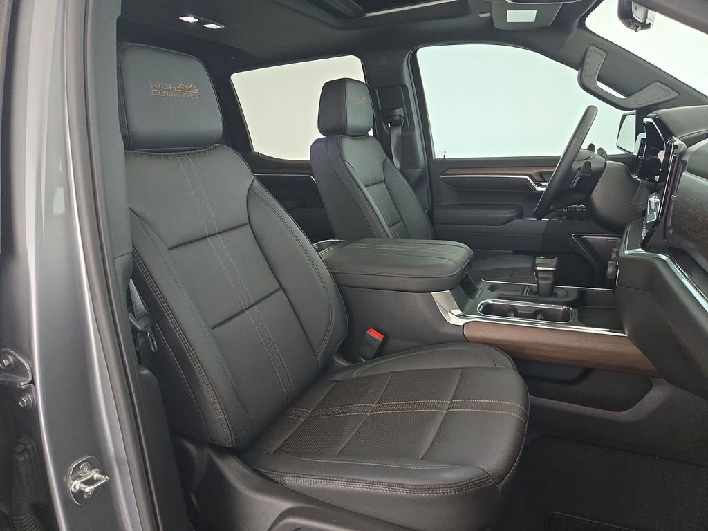 Used 2025 Chevrolet Silverado 1500 High Country w/ High Country Premium Package image 35