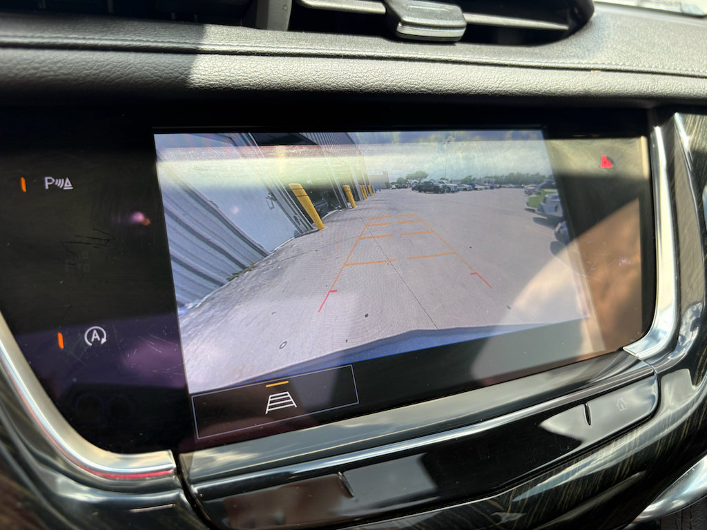 Used 2021 Cadillac XT6 Premium Luxury FWD image 18
