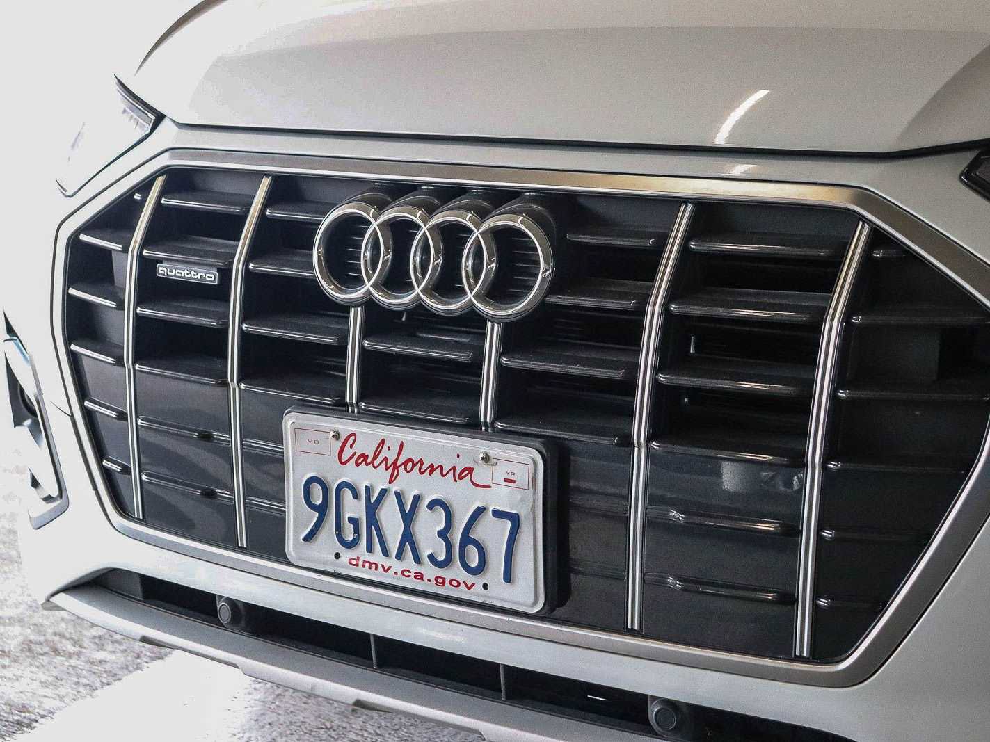 Used 2023 Audi Q5 2.0T Premium w/ Convenience Package AWD/4WD image 8
