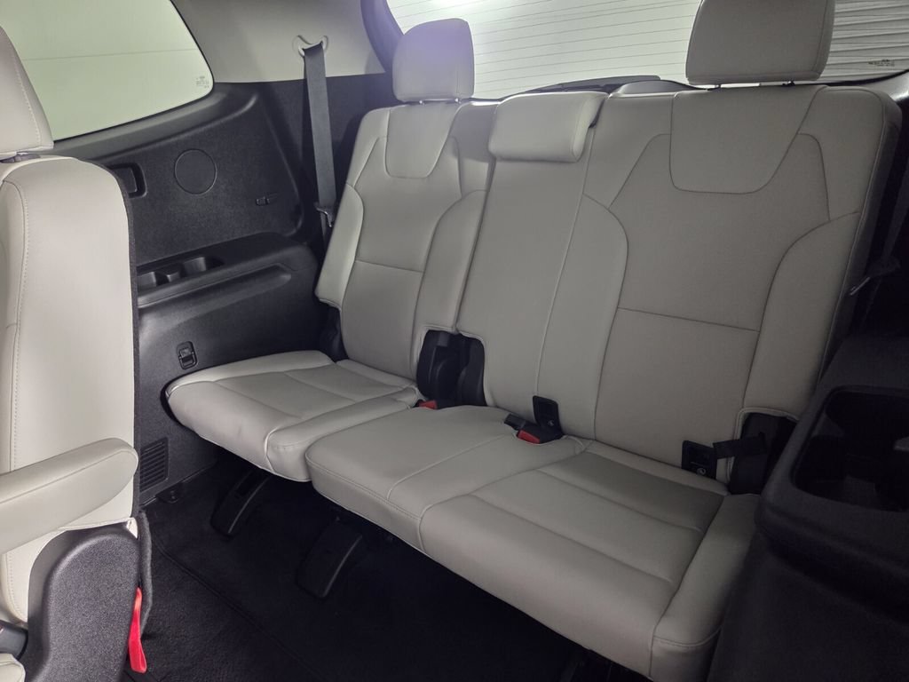 Used 2021 Kia Telluride EX w/ EX Premium Package AWD/4WD image 25