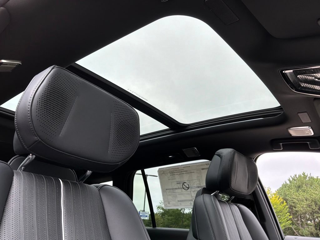 New 2027 Cadillac Vistiq Sport AWD/4WD image 48