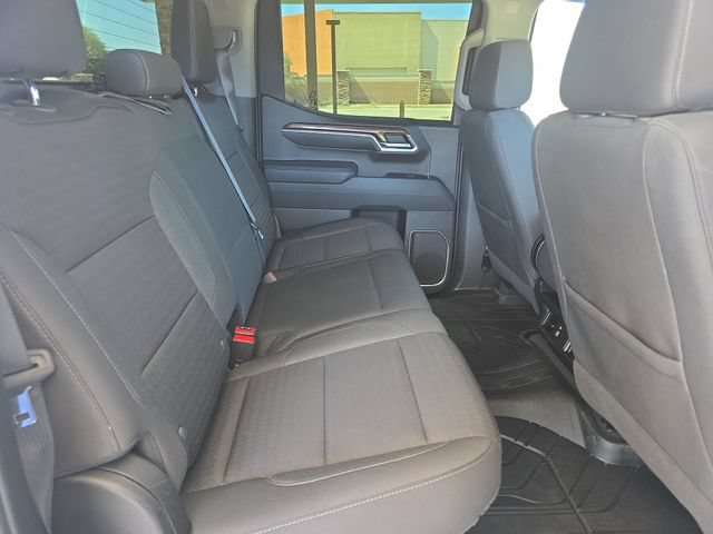 Used 2023 Chevrolet Silverado 1500 LT AWD/4WD image 25