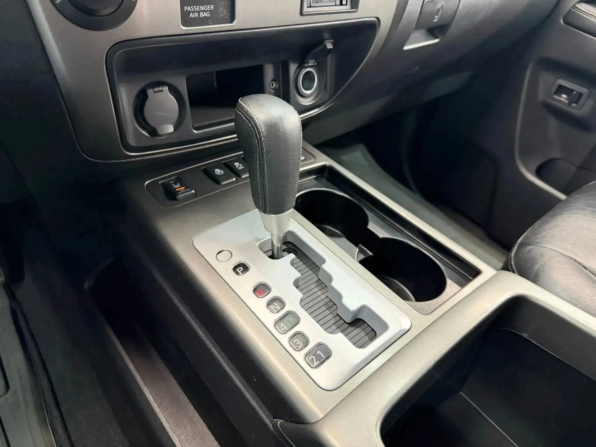 Used 2012 Nissan Armada Platinum AWD/4WD image 15