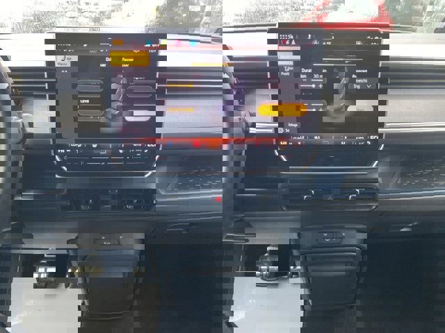 New 2025 Volkswagen ID. Buzz Pro S image 30