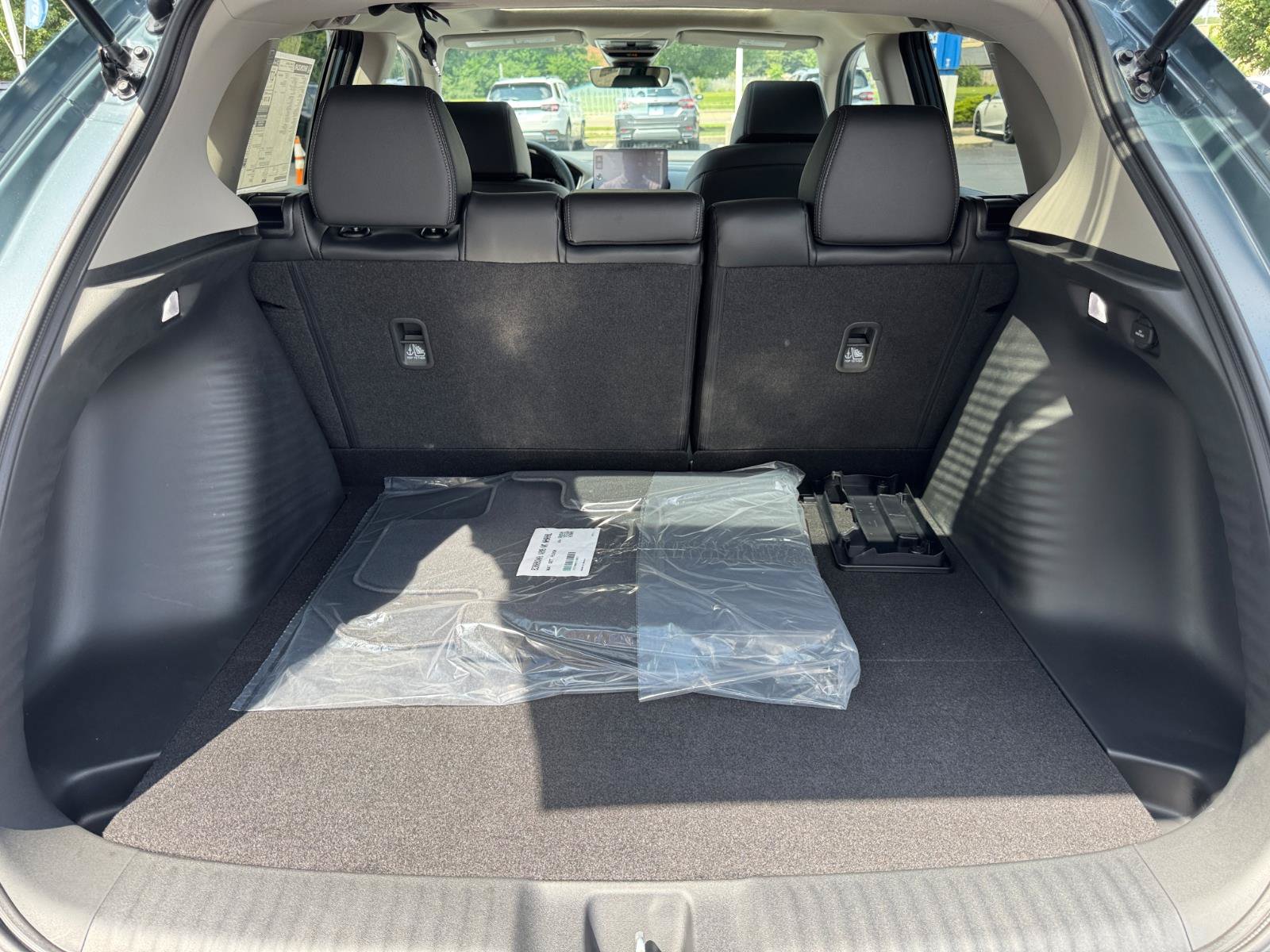 New 2027 Honda HR-V EX-L image 13