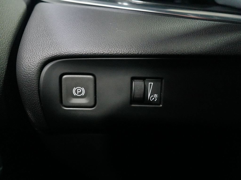Used 2023 Buick Enclave Essence w/ Sport Touring Edition AWD/4WD image 20