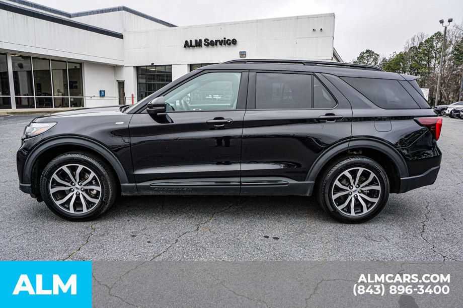 Used 2025 Ford Explorer ST-Line AWD/4WD image 6