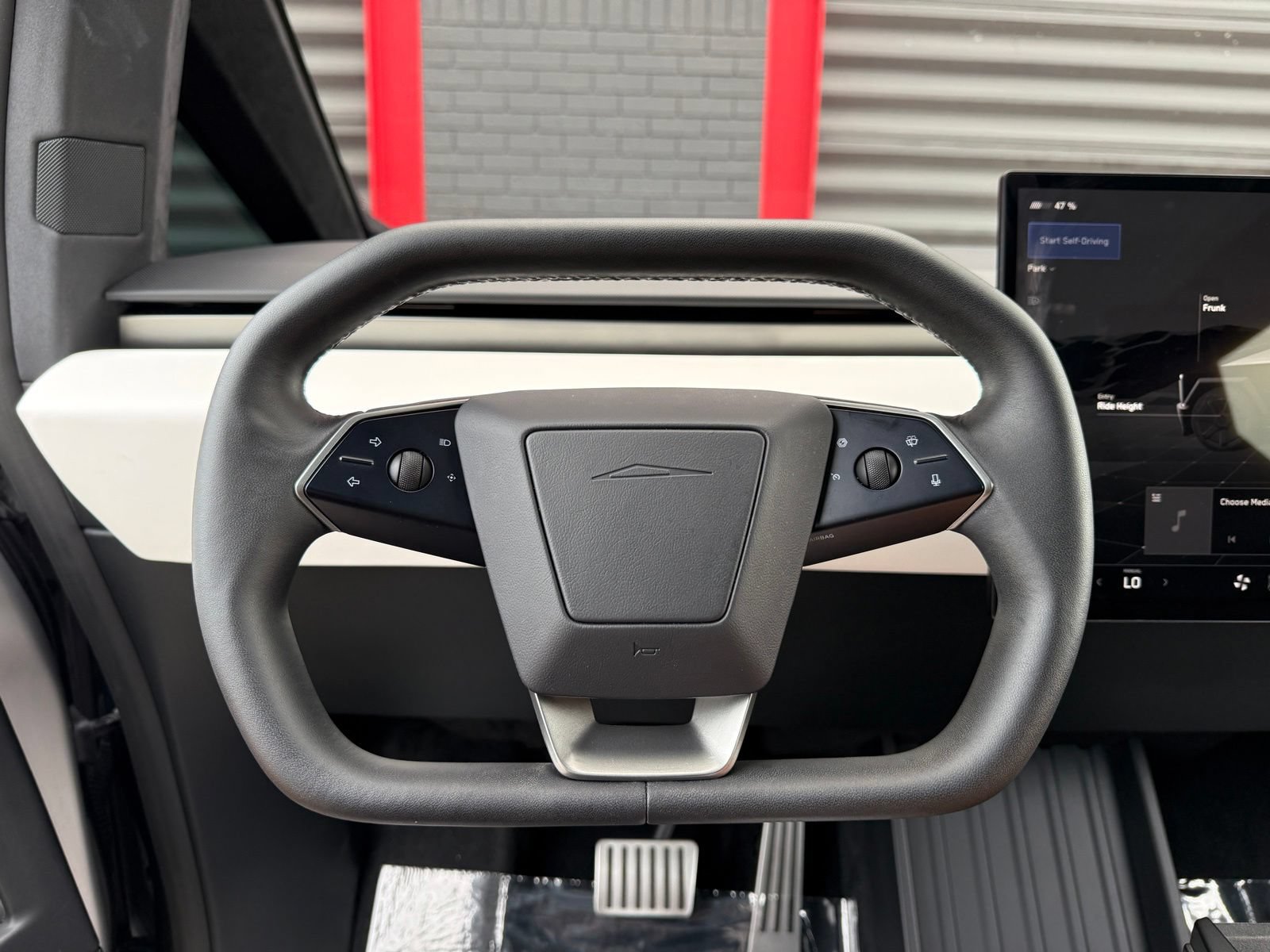 Used 2024 Tesla Cybertruck AWD Crew Cab image 23