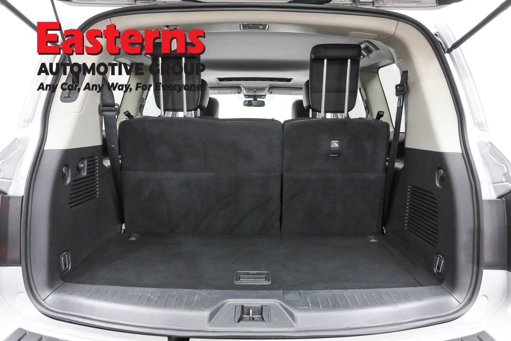 Used 2024 Nissan Armada SL w/ Captain's Chairs Package image 9