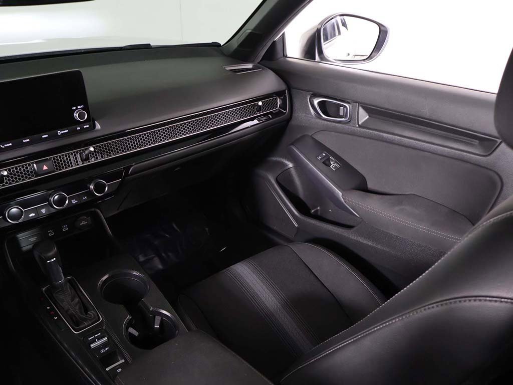 Used 2025 Honda Civic Sport image 33