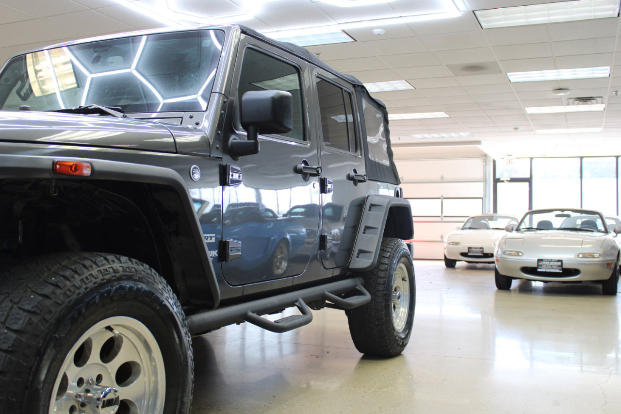 Used 2018 Jeep Wrangler Unlimited Sport S image 17