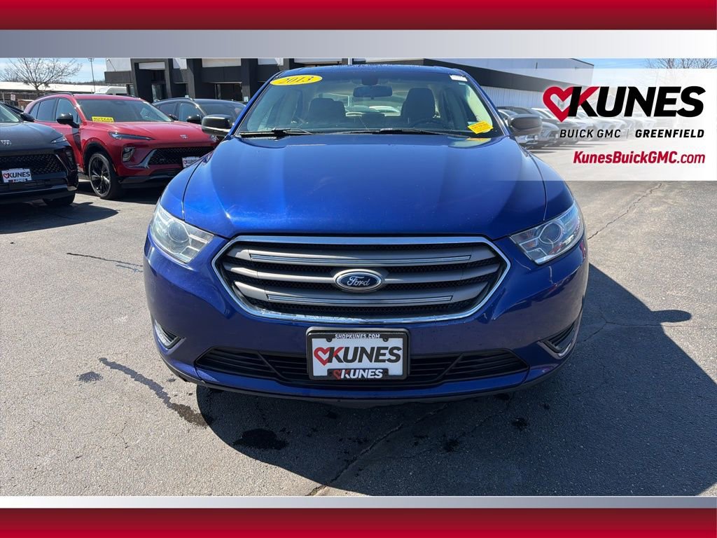 Used 2013 Ford Taurus SE FWD image 12
