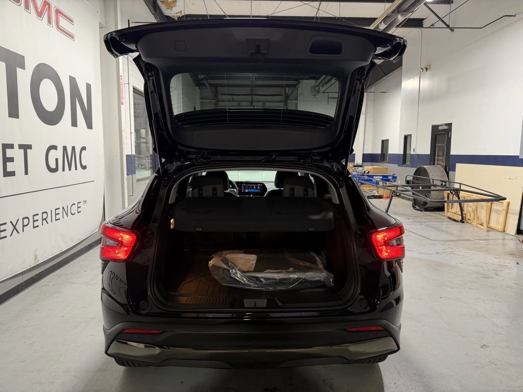 New 2026 Chevrolet Trax ACTIV w/ Driver Confidence Package image 33