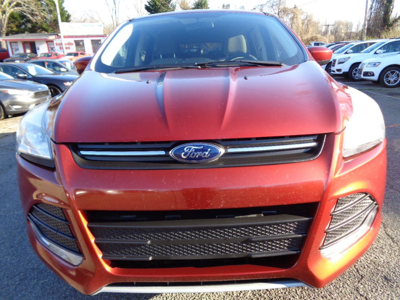 Used 2014 Ford Escape SE AWD/4WD image 2
