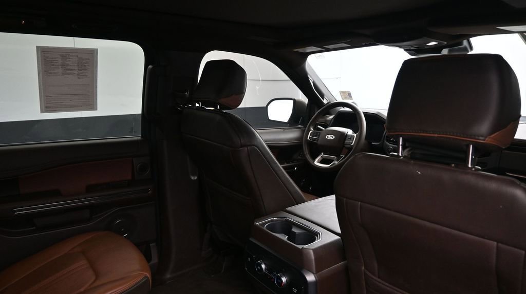 Used 2024 Ford Expedition King Ranch RWD image 15