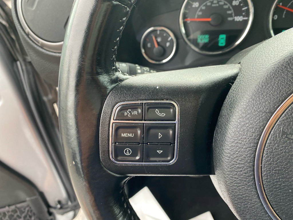 Used 2018 Jeep Wrangler Unlimited Sport w/ Connectivity Group image 15