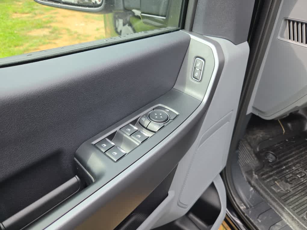 New 2026 Ford F350 XLT AWD/4WD image 24