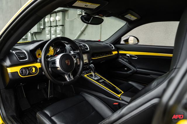 Used 2016 Porsche Cayman RWD image 2