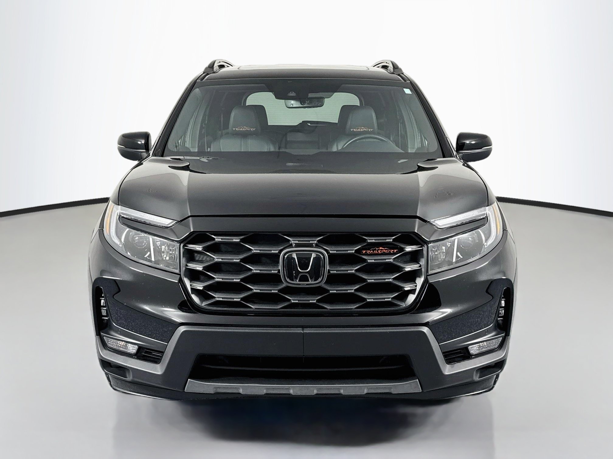 Certified 2022 Honda Passport TrailSport image 2