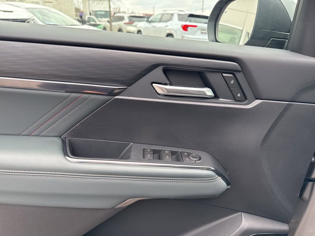 New 2026 GMC Acadia AT4 w/ Luxury Package AWD/4WD image 14
