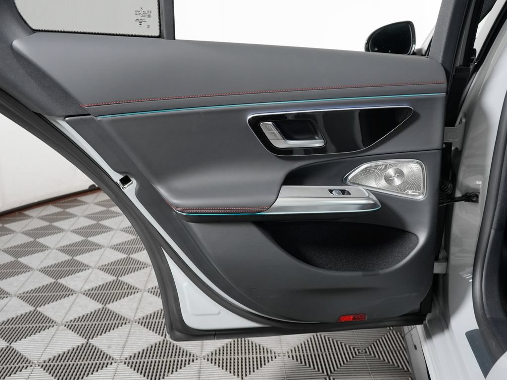 Certified 2025 Mercedes-Benz E 53 AMG e 4MATIC Sedan image 30