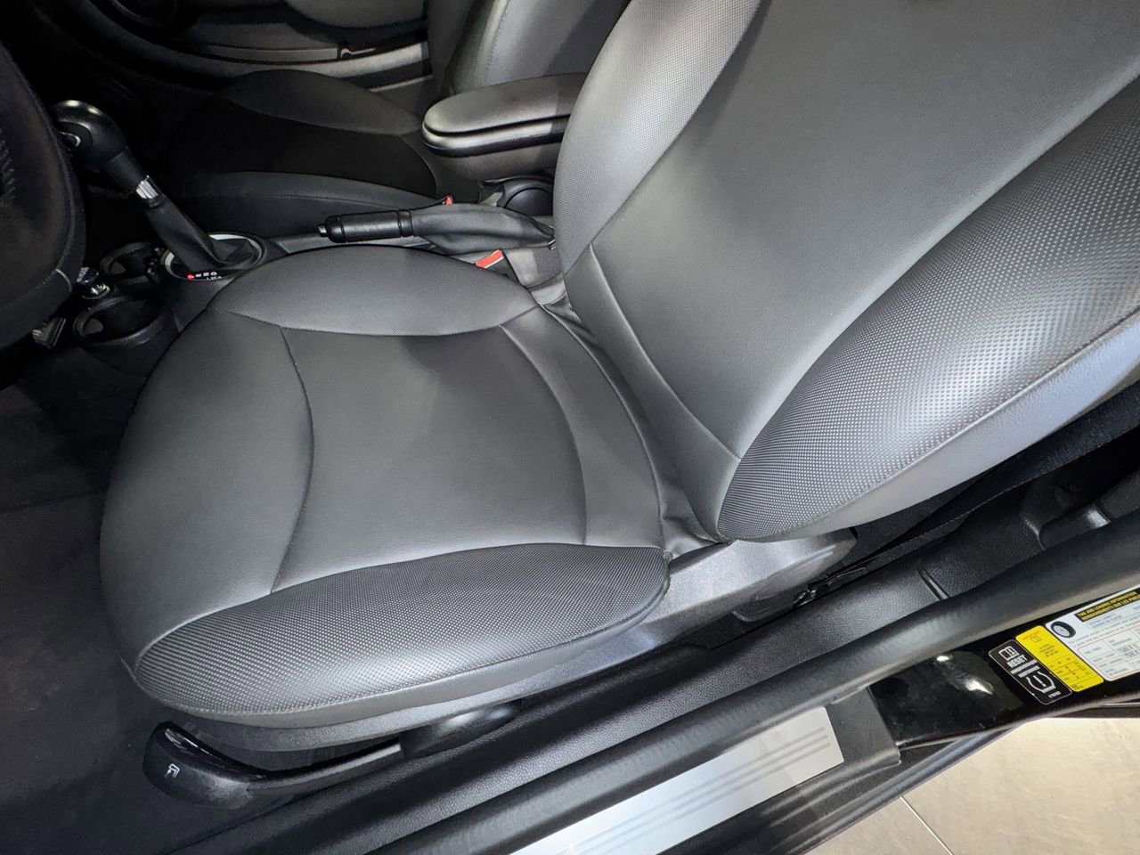 Used 2013 MINI Cooper Hardtop image 19