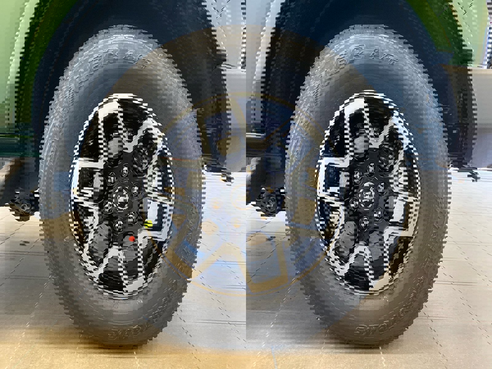 New 2025 Ford Bronco Outer Banks image 32