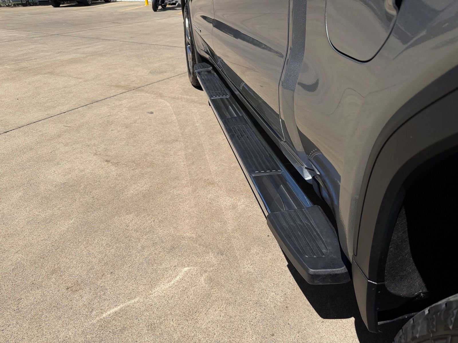 Used 2026 GMC Sierra 1500 SLT w/ SLT Premium Plus Package AWD/4WD image 37