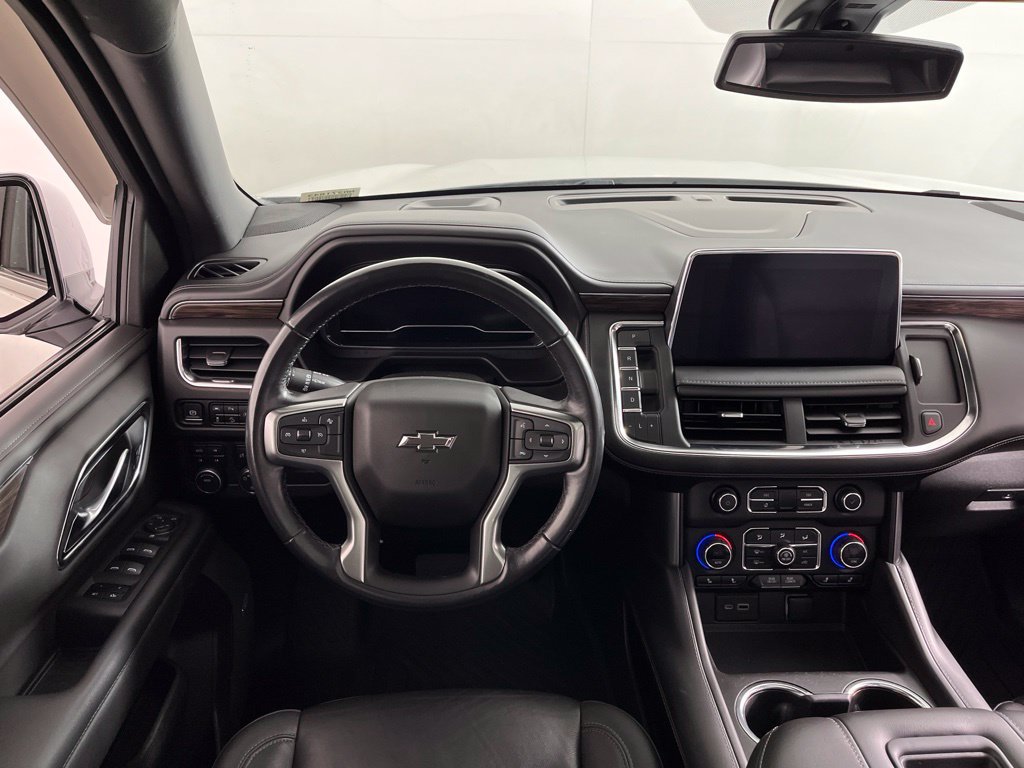 Used 2022 Chevrolet Suburban Z71 AWD/4WD image 2