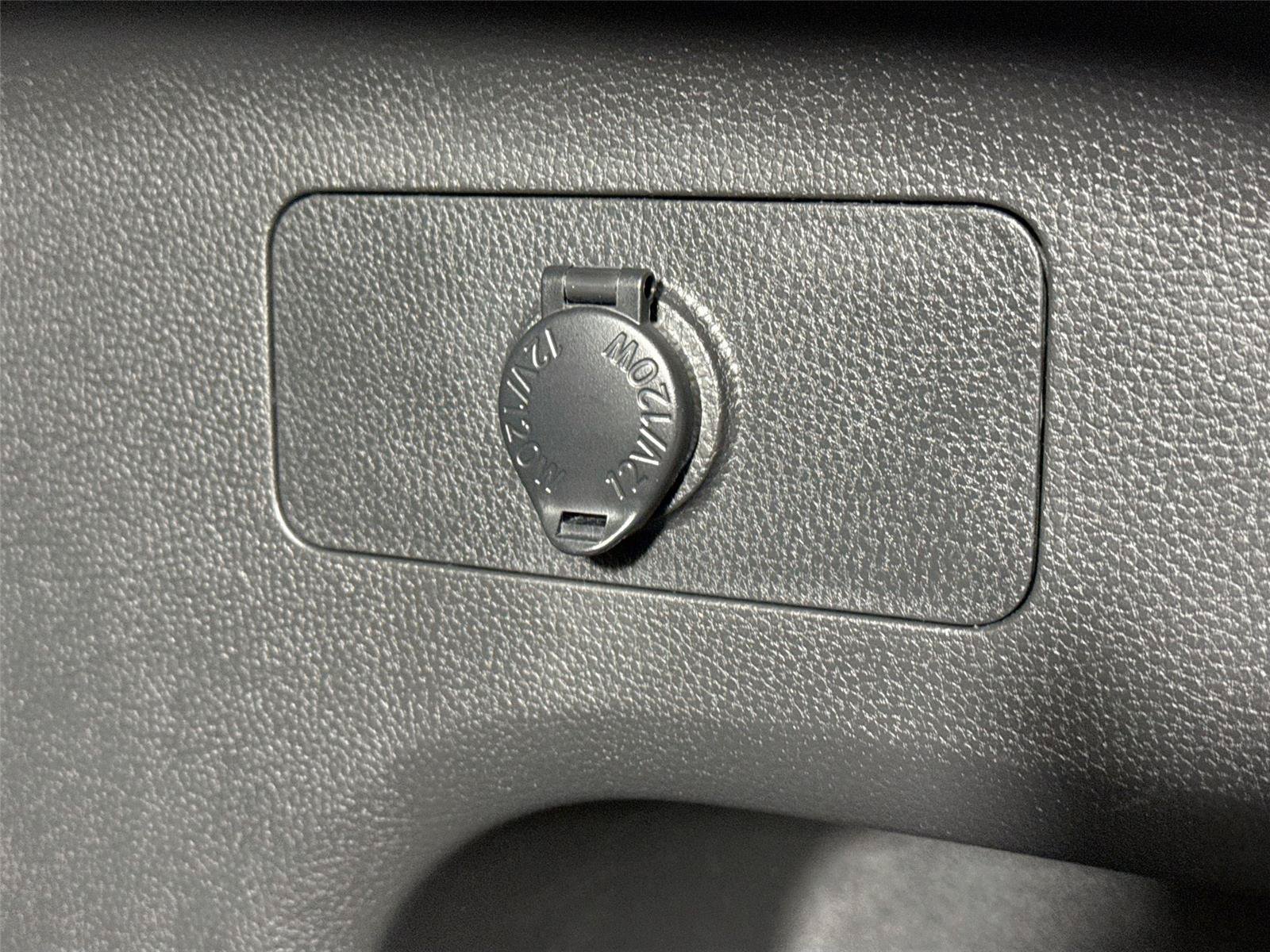 Certified 2025 Toyota RAV4 XLE AWD/4WD image 37