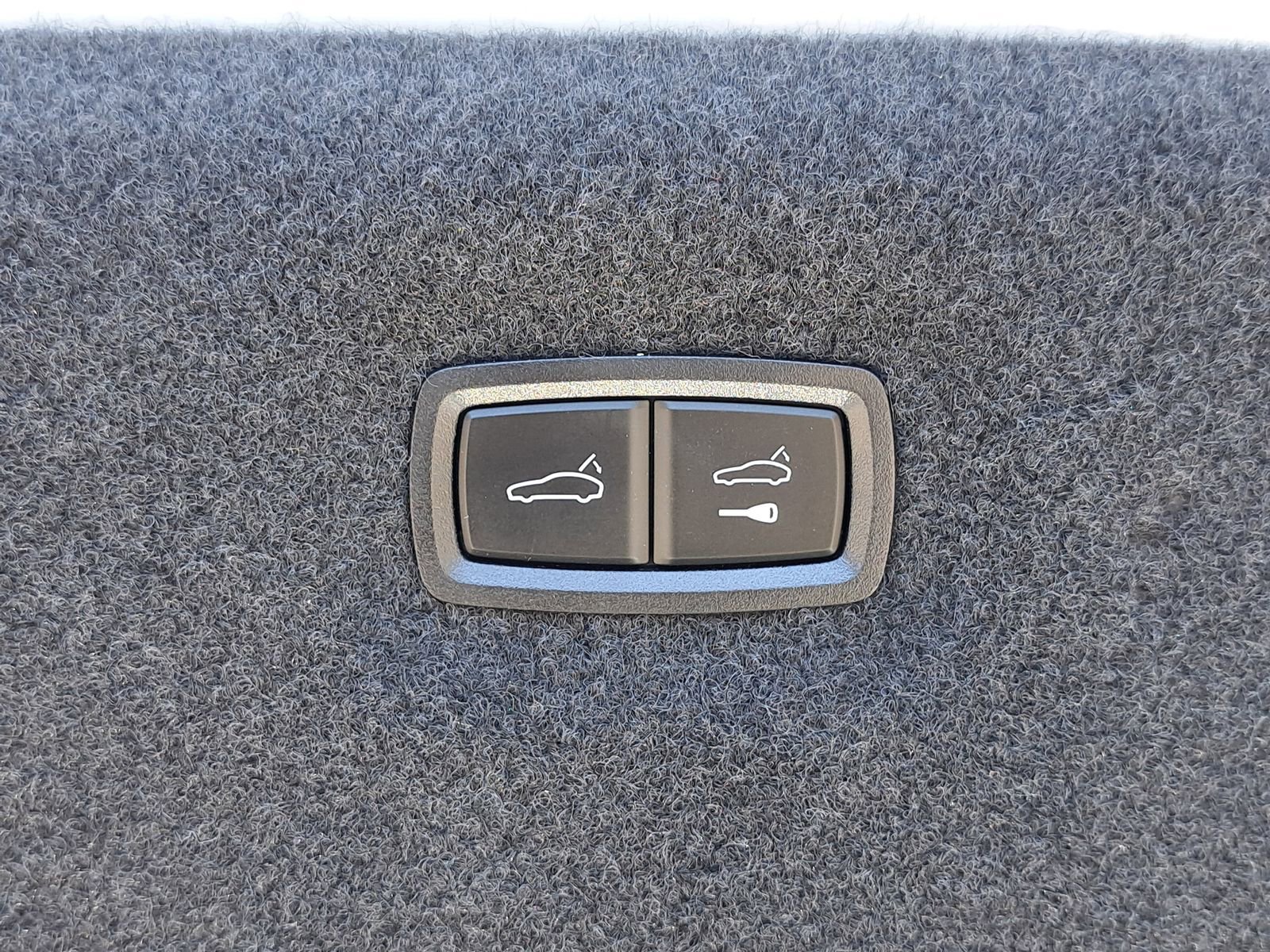 Certified 2023 Audi e-tron GT Premium Plus AWD/4WD image 13