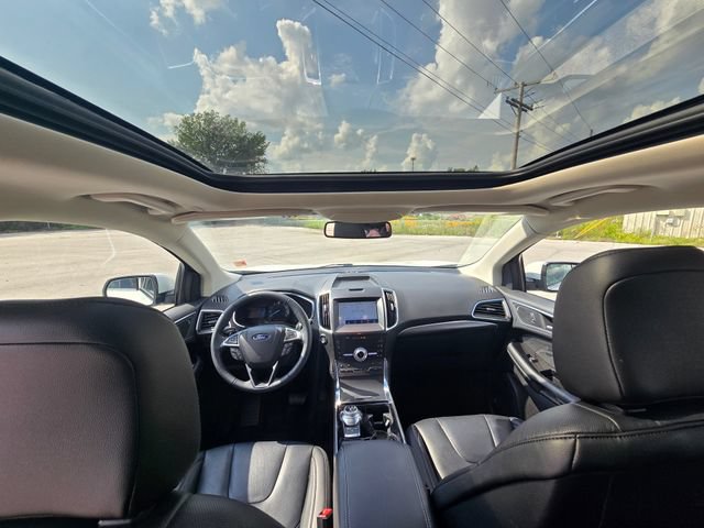 Used 2020 Ford Edge Titanium w/ Equipment Group 301A AWD/4WD image 19