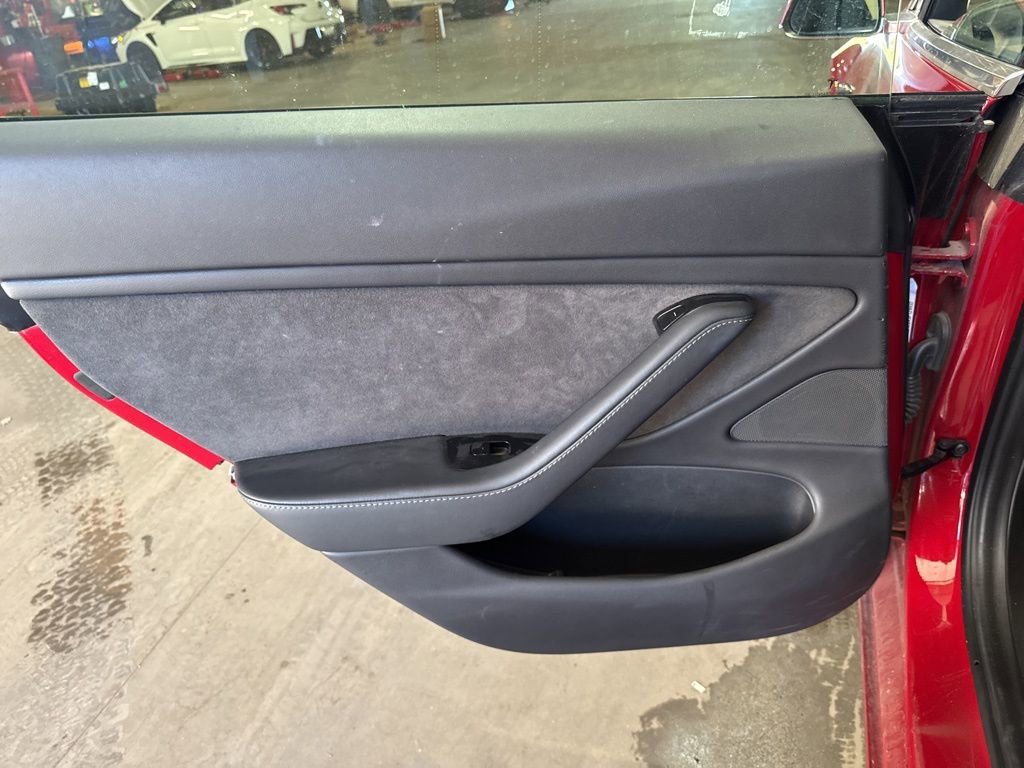 Used 2018 Tesla Model 3 Long Range image 17