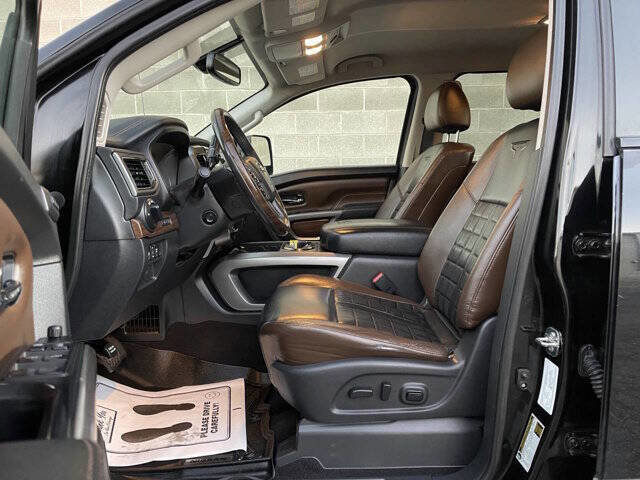 Used 2017 Nissan Titan Platinum Reserve AWD/4WD image 16