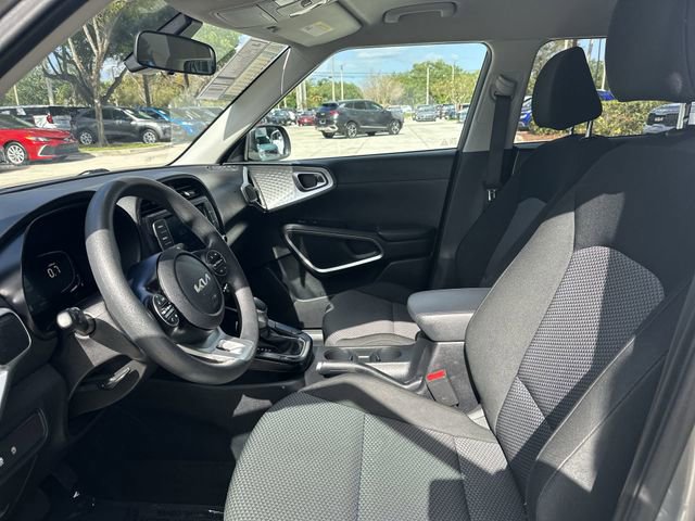 Used 2024 Kia Soul LX w/ Option Group 015 FWD image 23