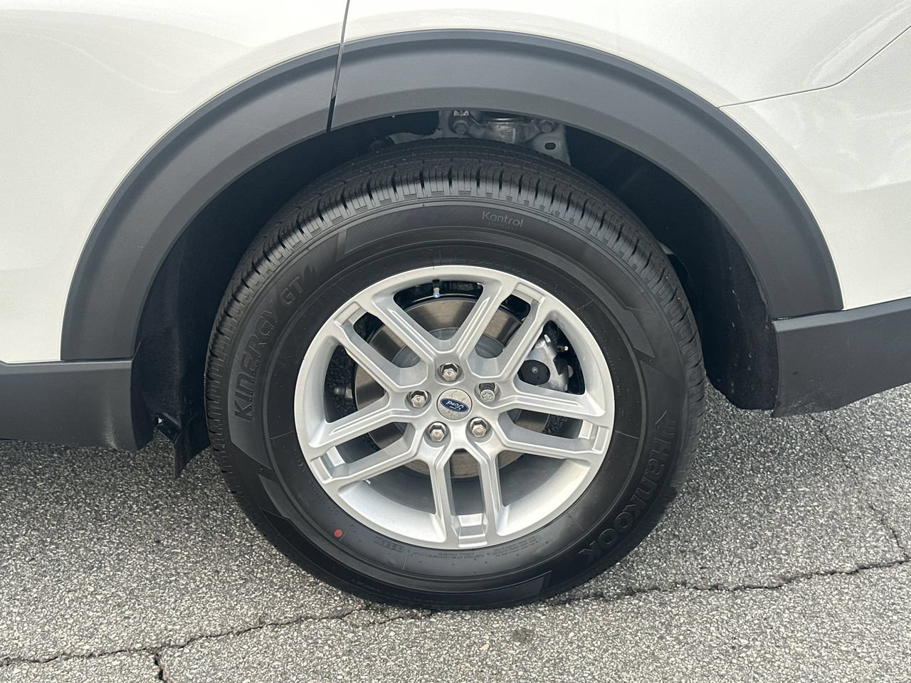 New 2026 Ford Explorer Active w/ Active Comfort Package RWD image 20