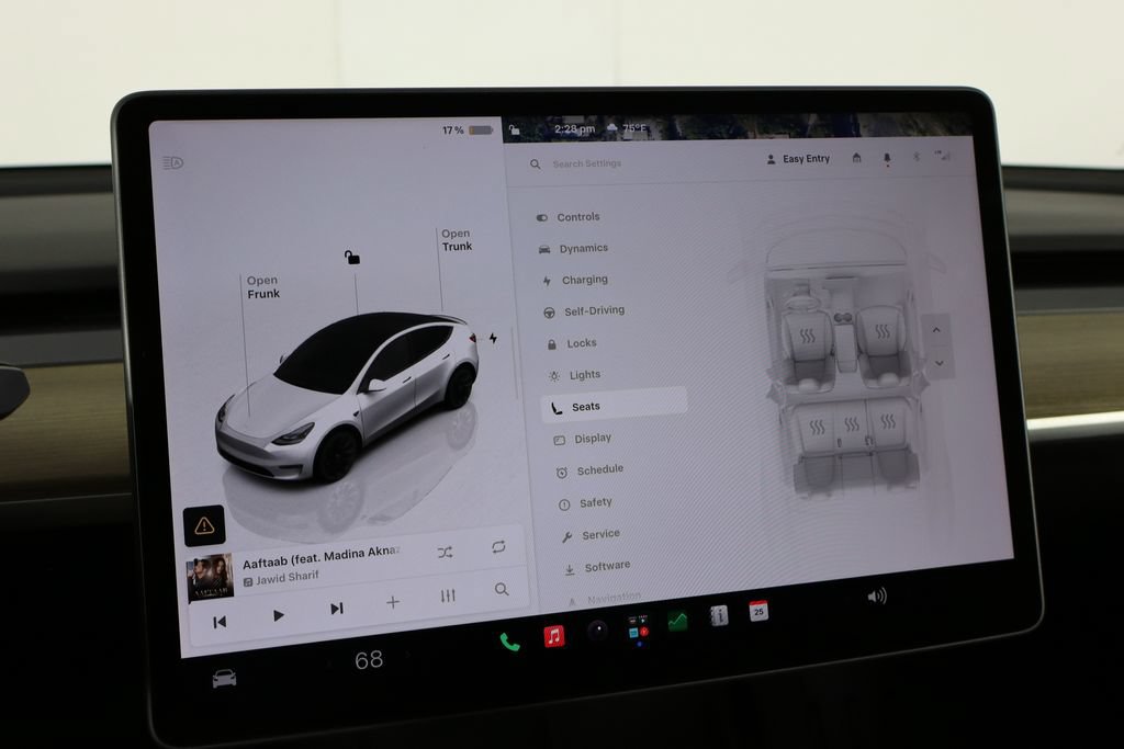 Used 2023 Tesla Model Y Long Range AWD/4WD image 34