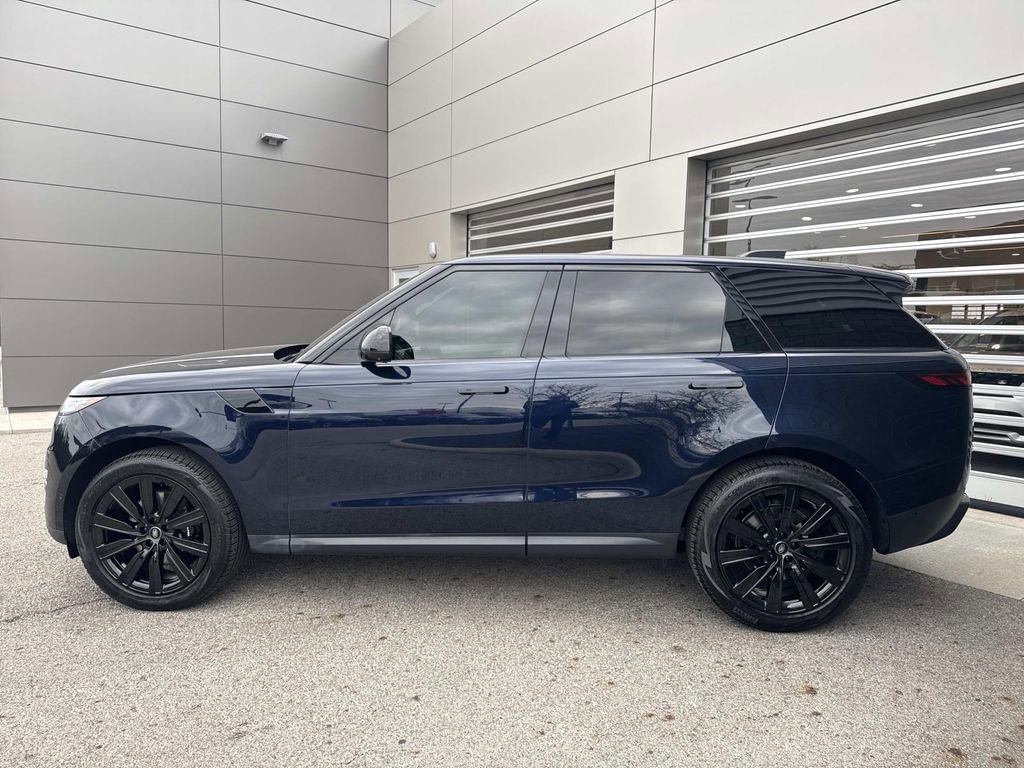 Certified 2023 Land Rover Range Rover Sport SE AWD/4WD image 4