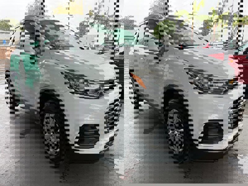 Used 2017 Chevrolet Trax LS image 8