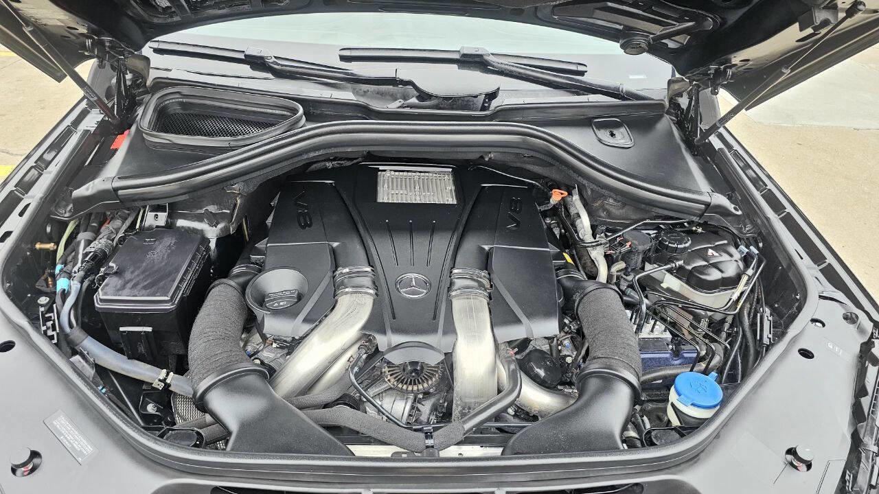 Used 2019 Mercedes-Benz GLS 550 4MATIC image 25