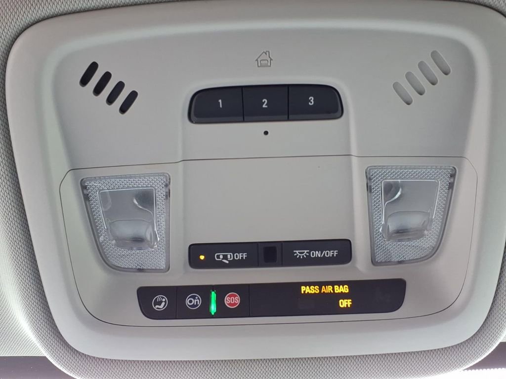 Used 2019 Chevrolet Traverse LT image 25