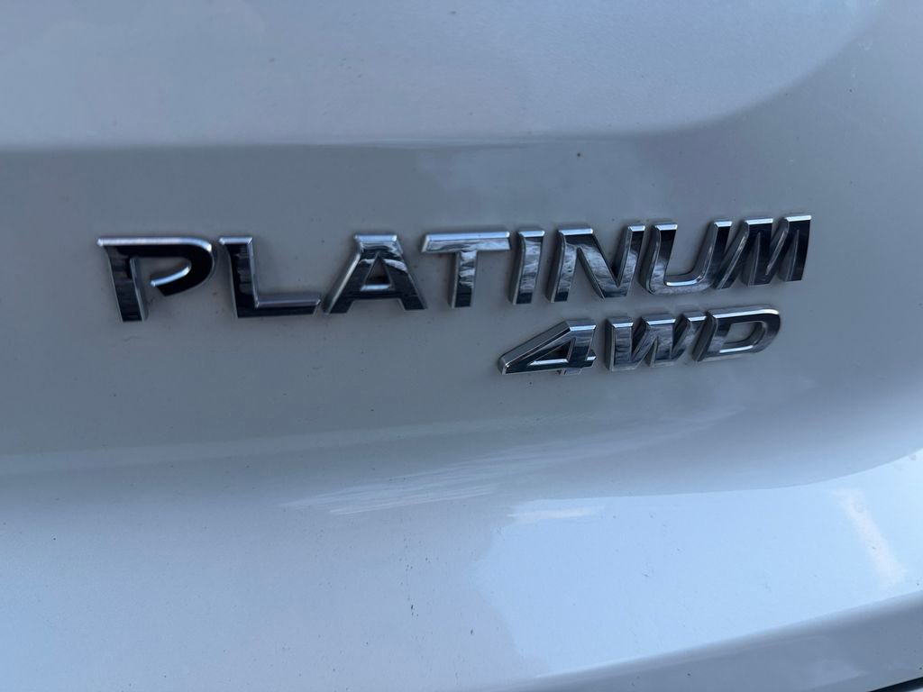Used 2022 Nissan Pathfinder Platinum w/ Cargo Package image 37