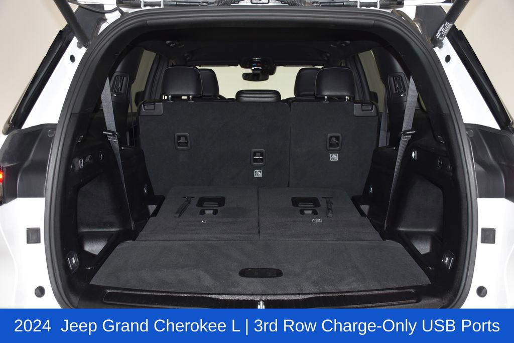 Used 2024 Jeep Grand Cherokee L Laredo AWD/4WD image 30