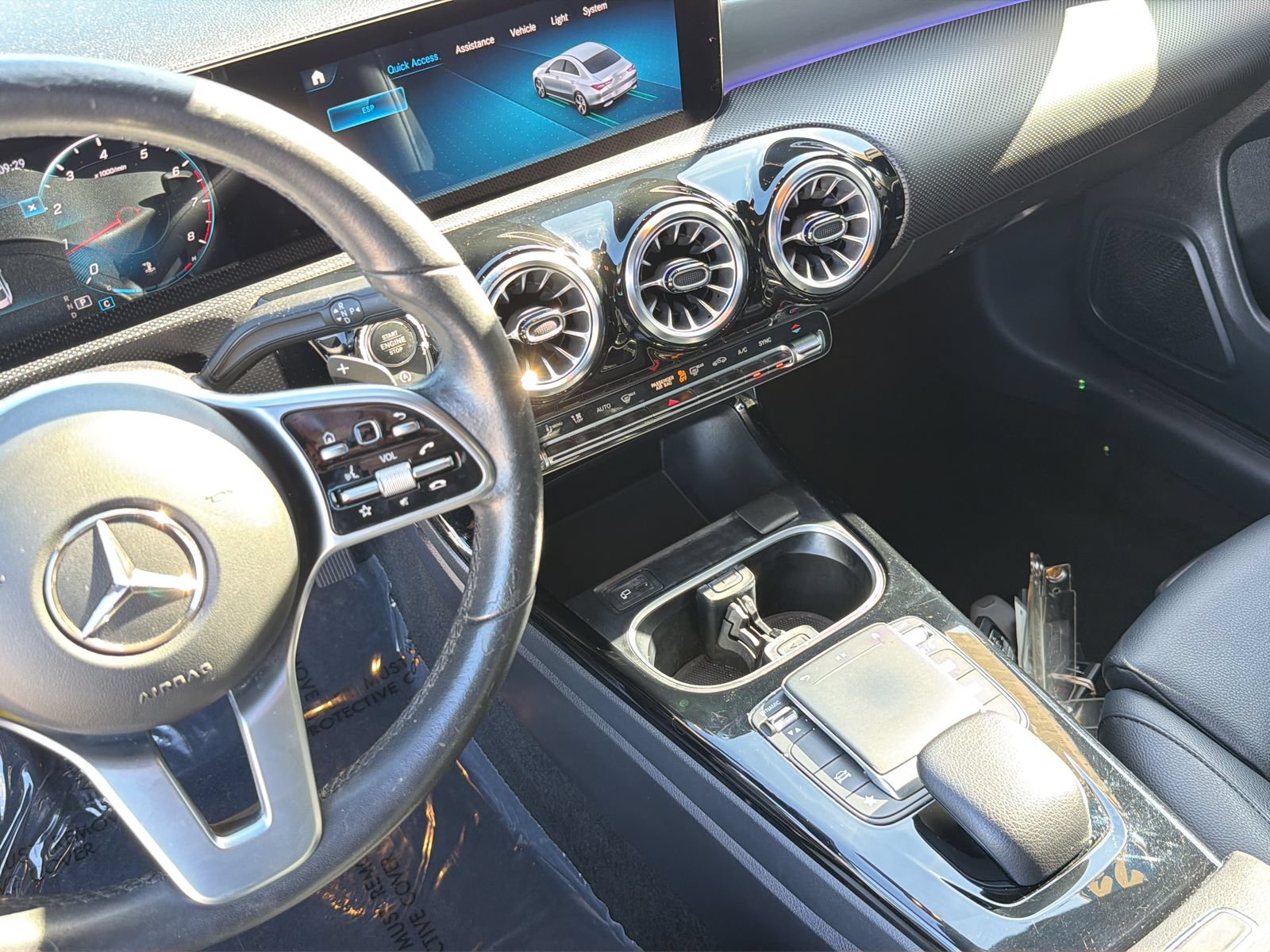 Used 2022 Mercedes-Benz CLA 250 image 24