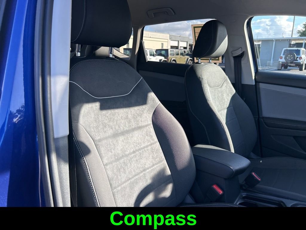 Used 2024 Volkswagen Taos SE image 22