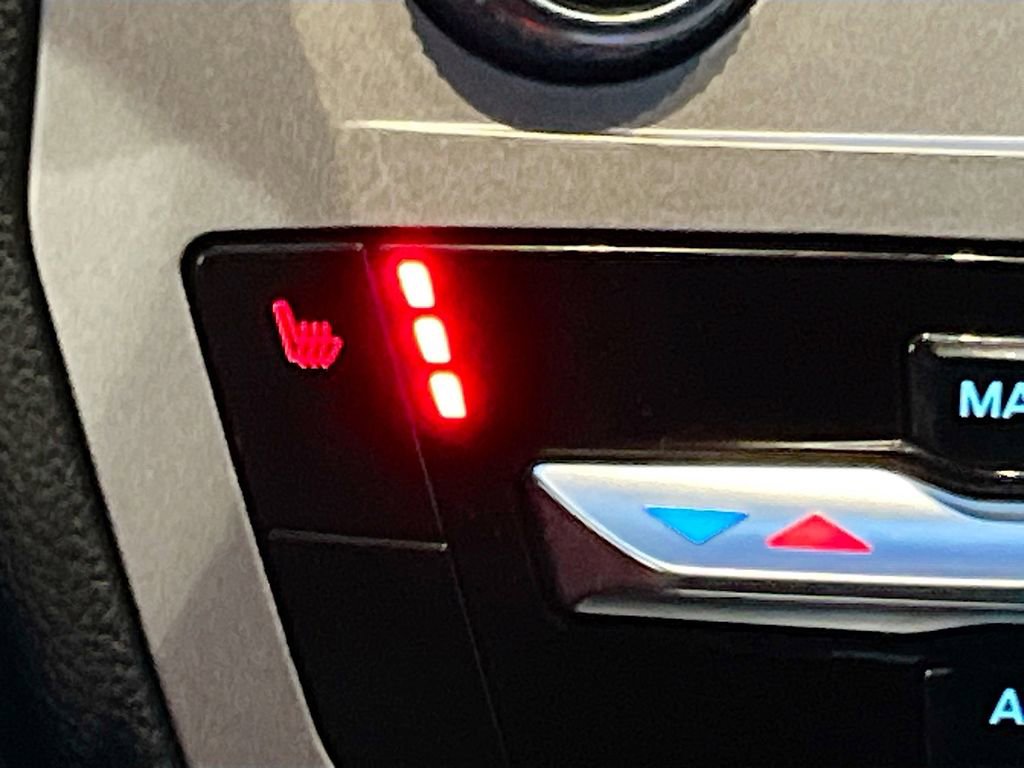 Used 2022 Ford Explorer XLT image 20