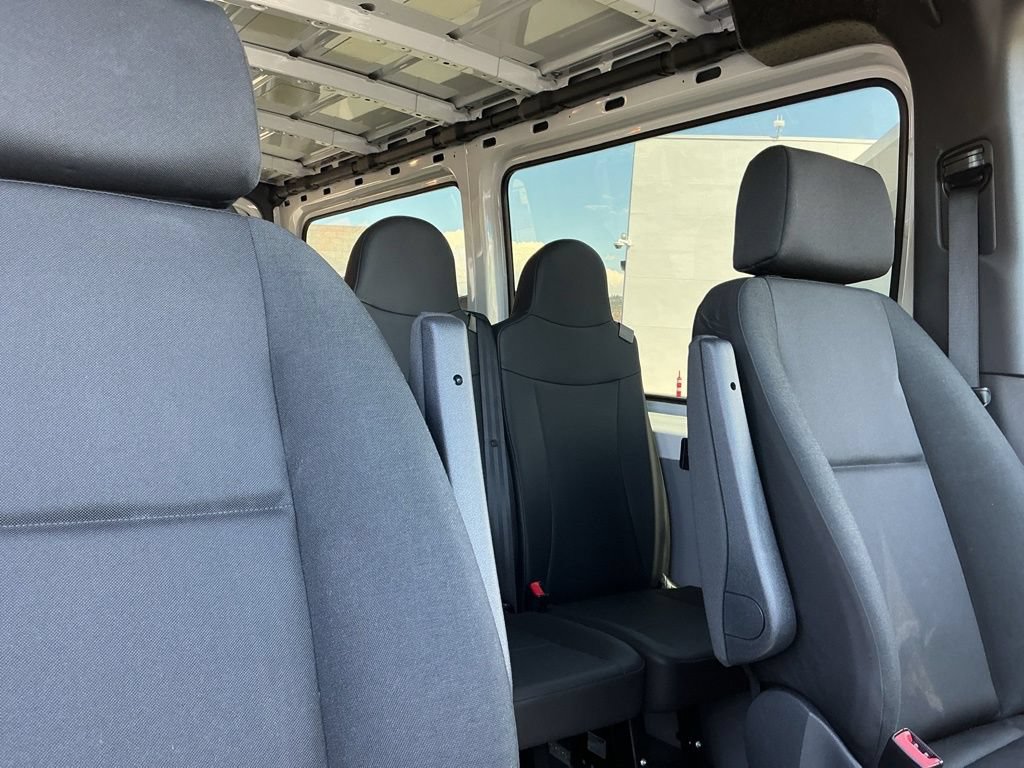 Used 2025 Mercedes-Benz Sprinter 2500 image 18