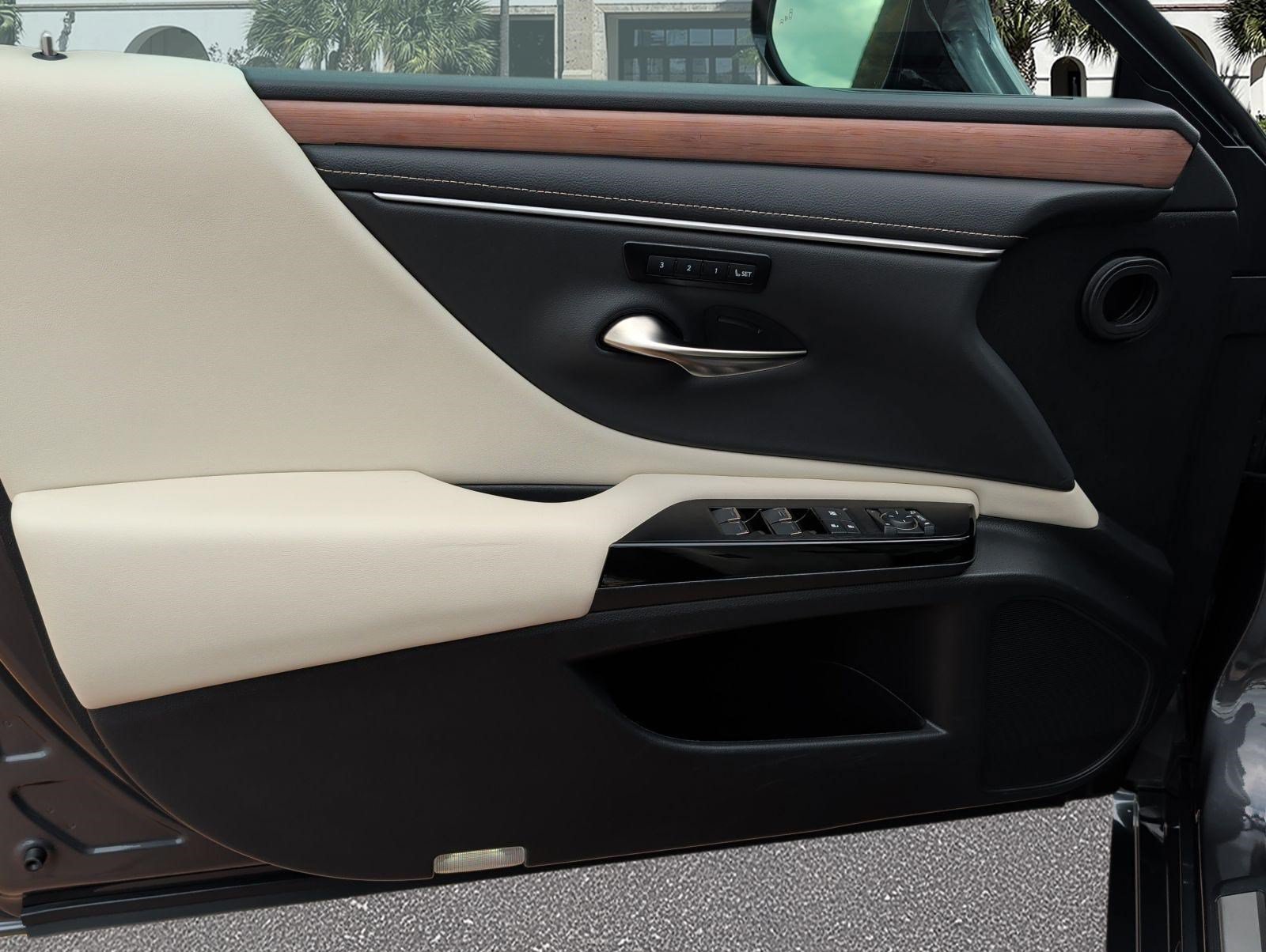 Used 2024 Lexus ES 350 w/ Technology Package FWD image 8