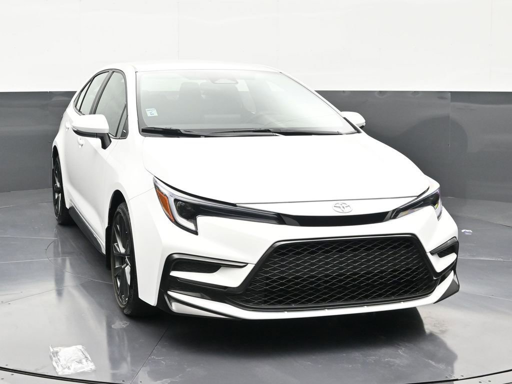 Used 2025 Toyota Corolla SE image 4
